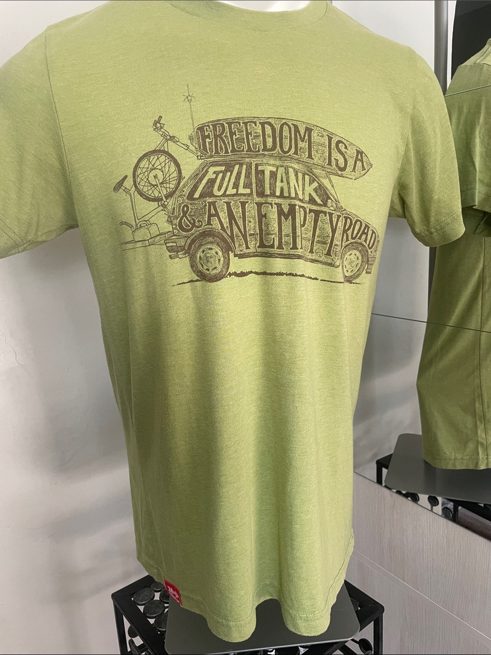 Men's Olive Green Short-Sleeve Graphic Tee - Freedom Design